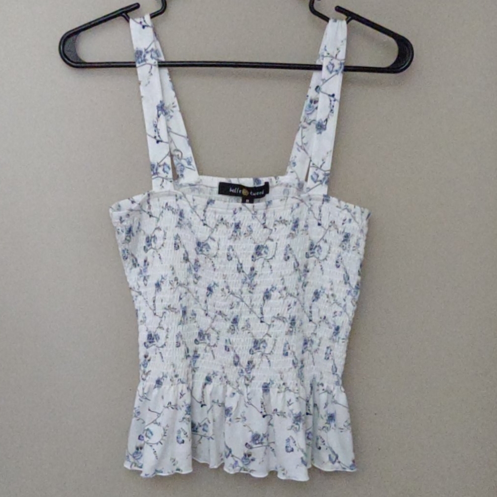 Ruffled bottom, cropped, floral design